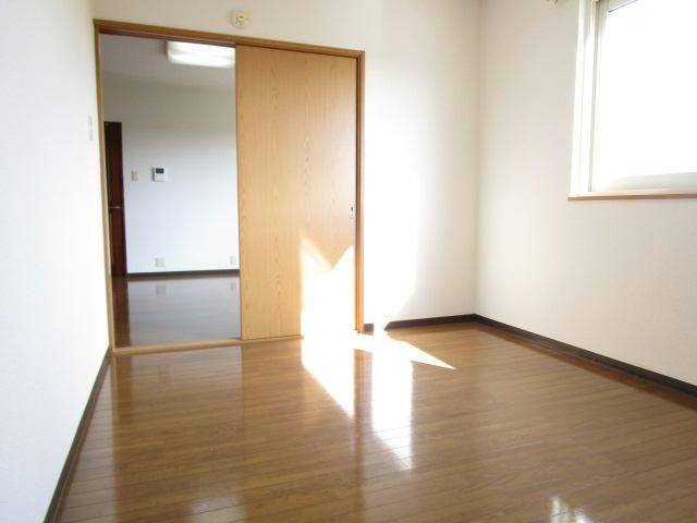プリオール三田ⅠⅡの物件内観写真