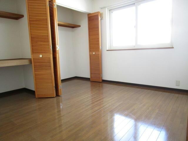 プリオール三田ⅠⅡの物件内観写真