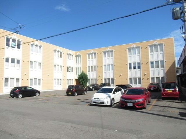 リリス418の物件外観写真