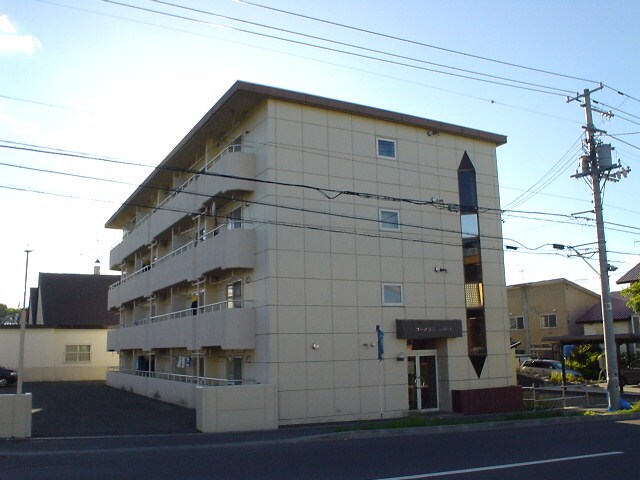 コーポラスＮＡＯの物件外観写真