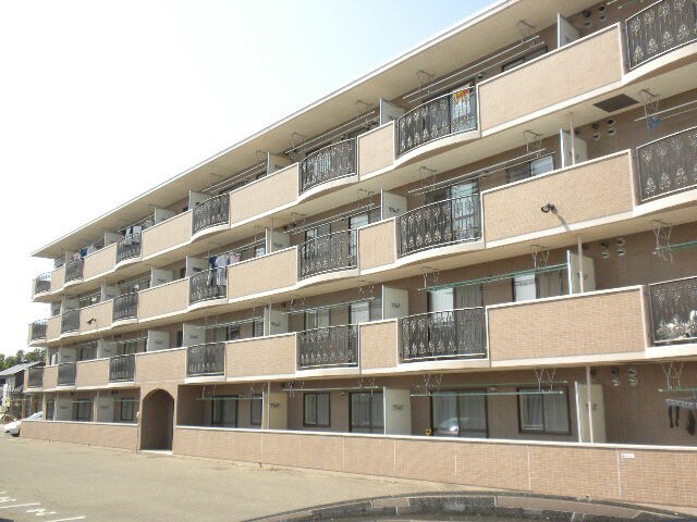 マルクエレガンス3の物件外観写真