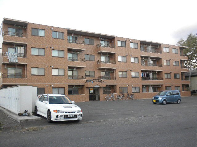 ロイヤル弐番館の物件外観写真