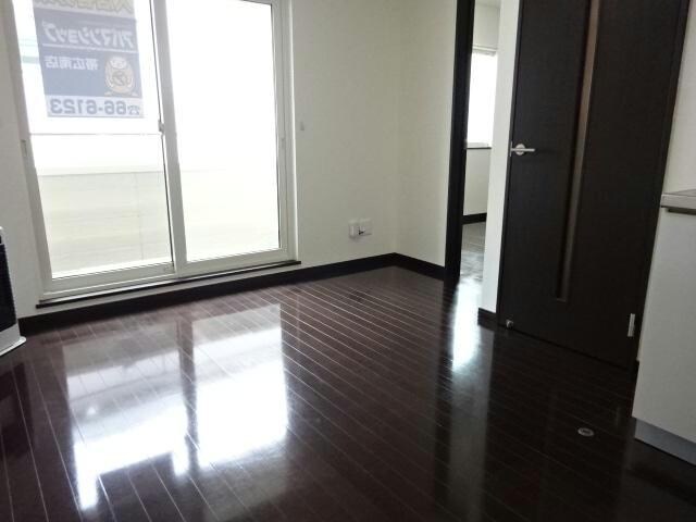 NOON EASTの物件内観写真