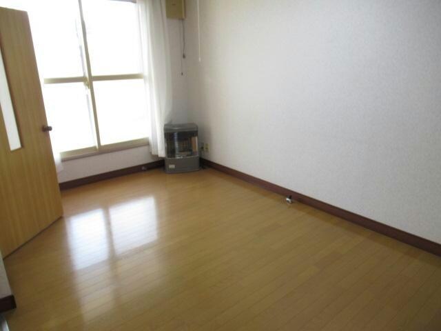 ハイツコスモスB棟の物件内観写真