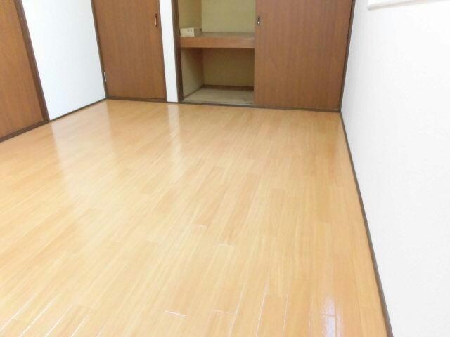 エスレイア西16条の物件内観写真