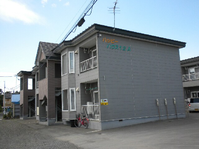 ハッピーハウス１２Ｂの物件外観写真