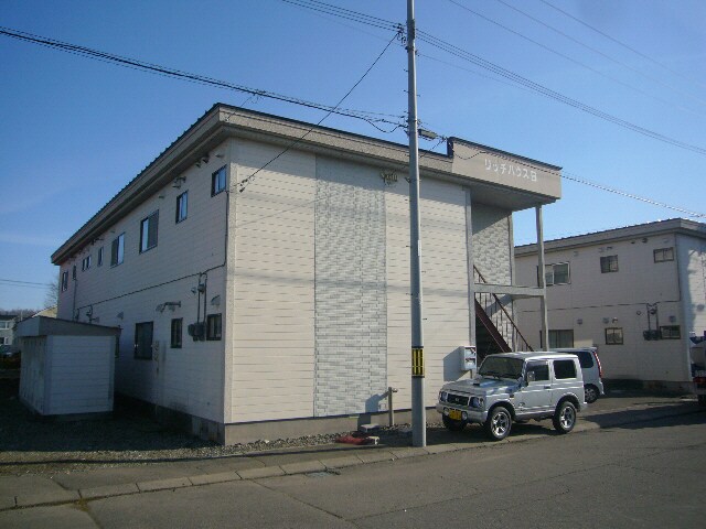 リッチハウスBの物件外観写真