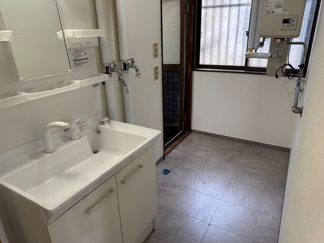 桜ヶ岡6-2-20貸家の物件内観写真