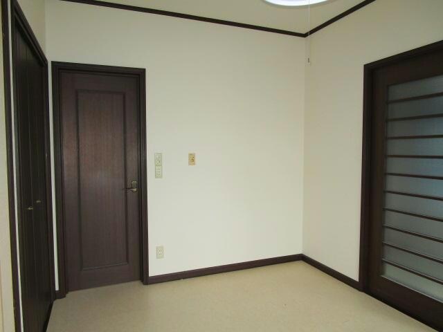 若草町12-3貸家の物件内観写真