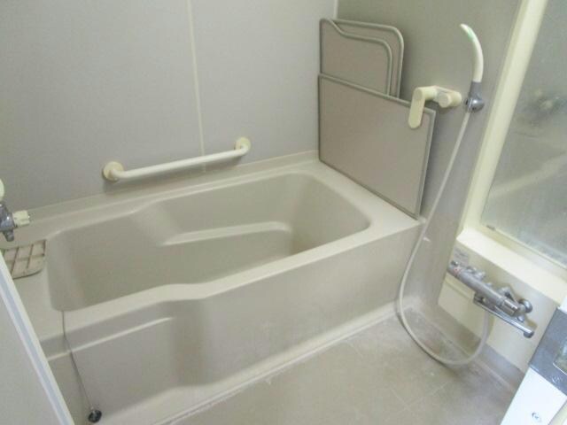 若草町12-3貸家の物件内観写真