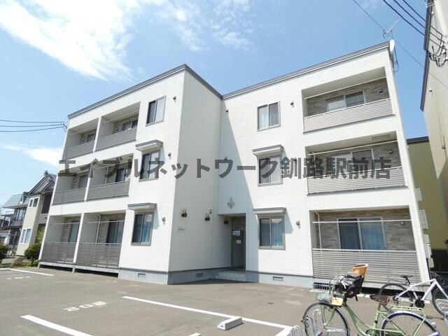 ル・デルモンテの物件外観写真