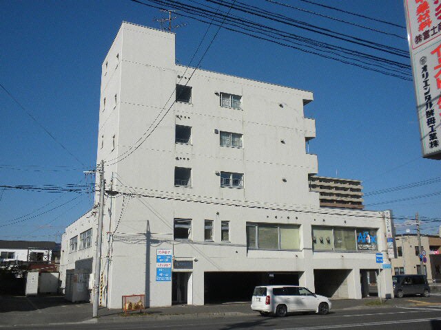 クレインマンションの物件外観写真