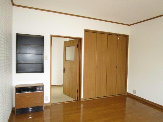 城山1-6-3貸家の物件内観写真