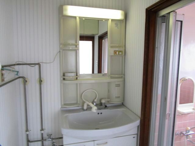 城山1-6-3貸家の物件内観写真