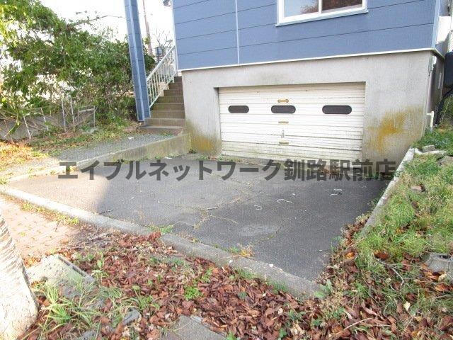 米町2丁目2世帯貸家の物件外観写真