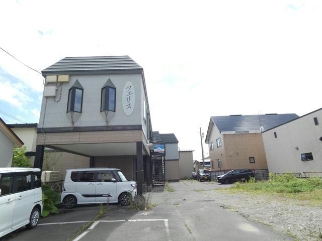 フェリスの物件外観写真