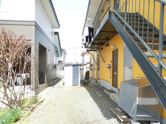 フラワーハイツ（緑ヶ岡）の物件外観写真