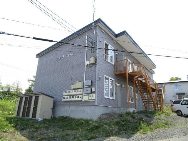 ヒルズラフォーレの物件外観写真