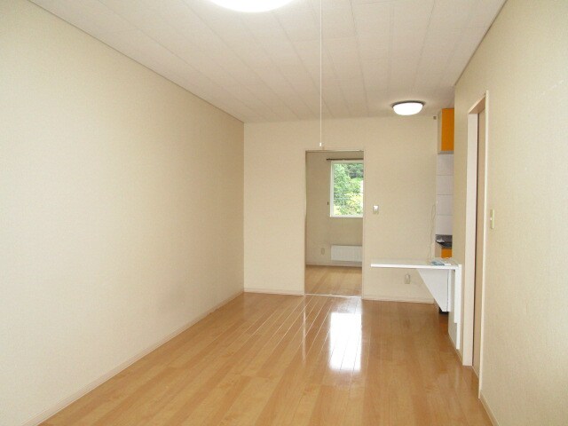 ヒルズラフォーレの物件内観写真