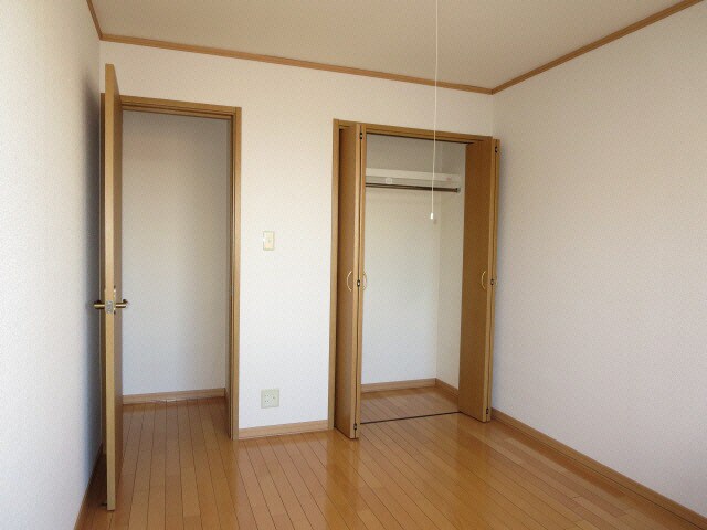 ロイウッド南大通の物件内観写真