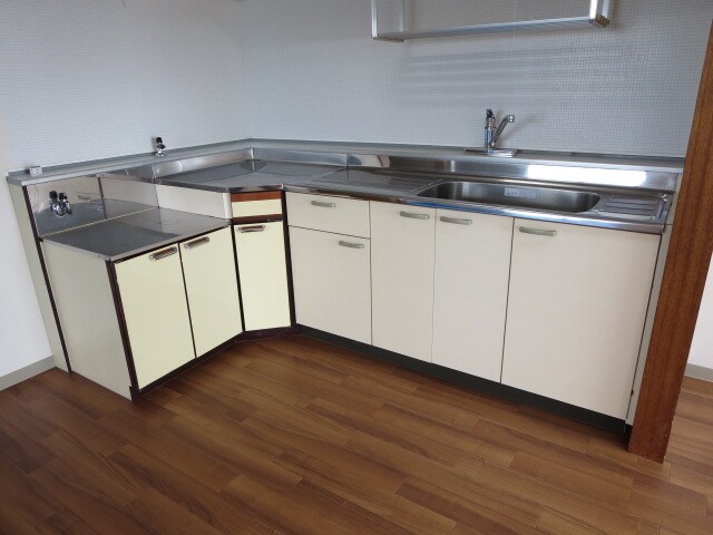 大栄マンション鶴ヶ岱の物件内観写真