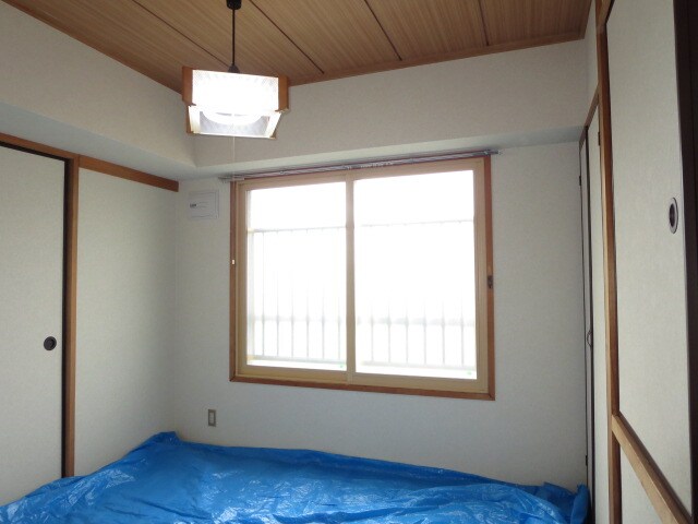 大栄マンション鶴ヶ岱の物件内観写真