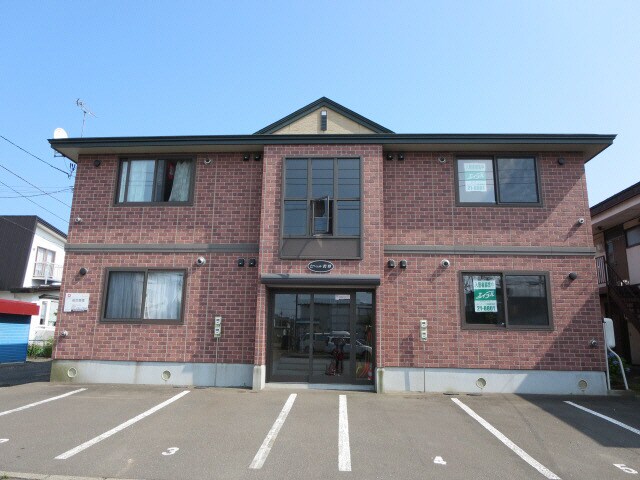 セジュール若草の物件外観写真