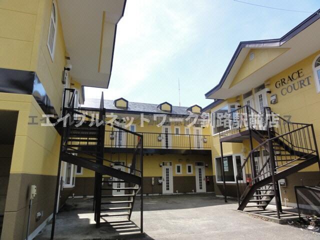 グレースコート（緑ヶ岡）の物件外観写真