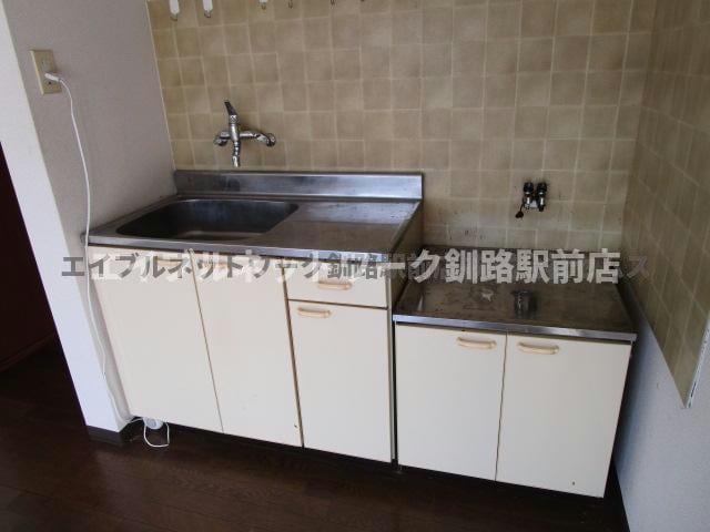 グレースコート（緑ヶ岡）の物件内観写真