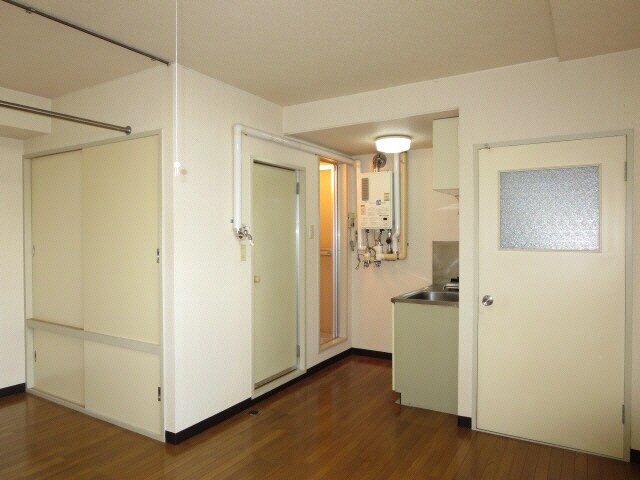 コスモスマンションの物件内観写真