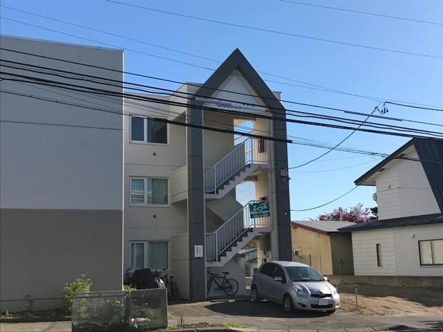 コスモスマンションの物件外観写真