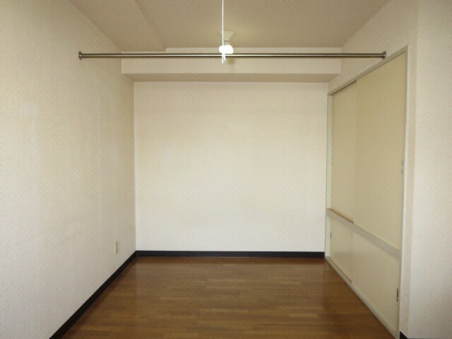 コスモスマンションの物件内観写真