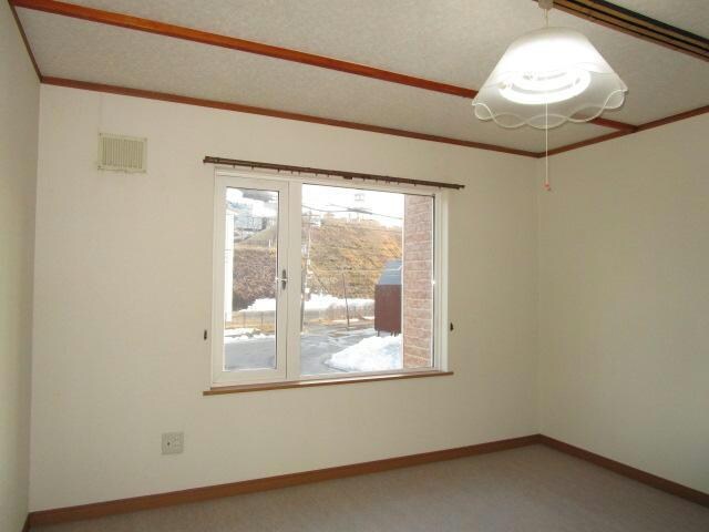 南大通8-1-13貸家の物件内観写真