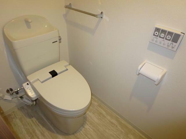 メゾンルミエールの物件内観写真