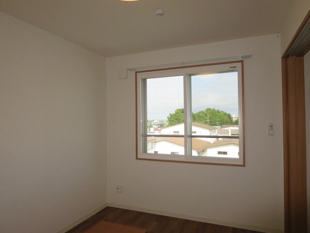 メゾンルミエールの物件内観写真