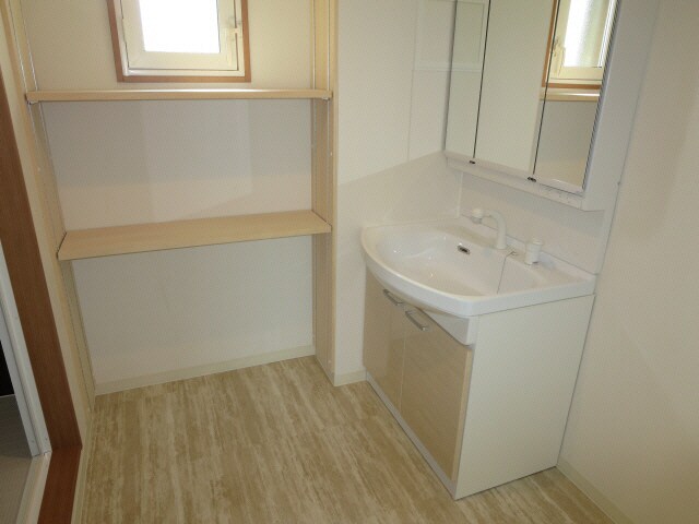 メゾンルミエールの物件内観写真