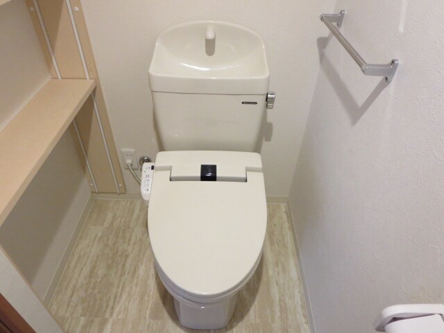 メゾンルミエールの物件内観写真