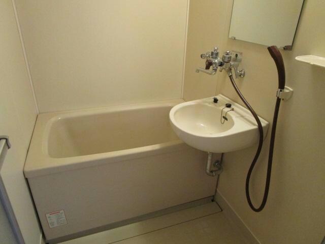 ハイツシャロムの物件内観写真