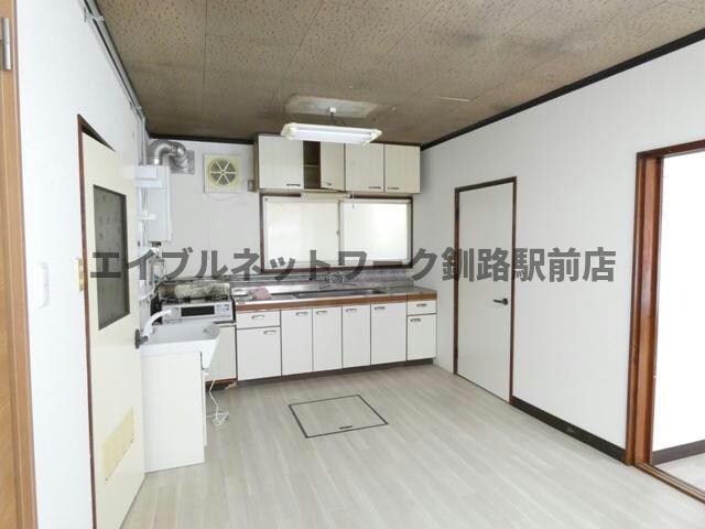 ハイツ堀川の物件内観写真