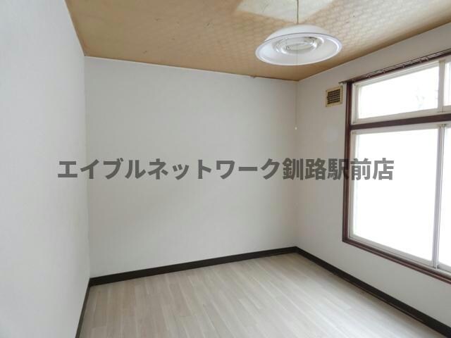 ハイツ堀川の物件内観写真