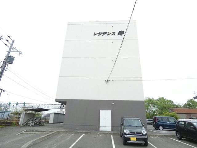 レジデンス寿の物件外観写真