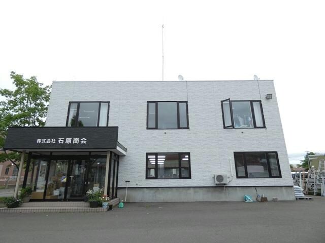 石原マンションの物件外観写真