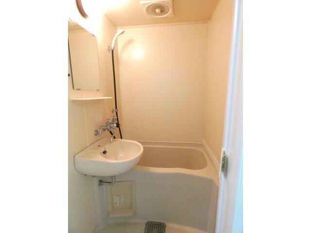 ロマーヌ釧路第三の物件内観写真