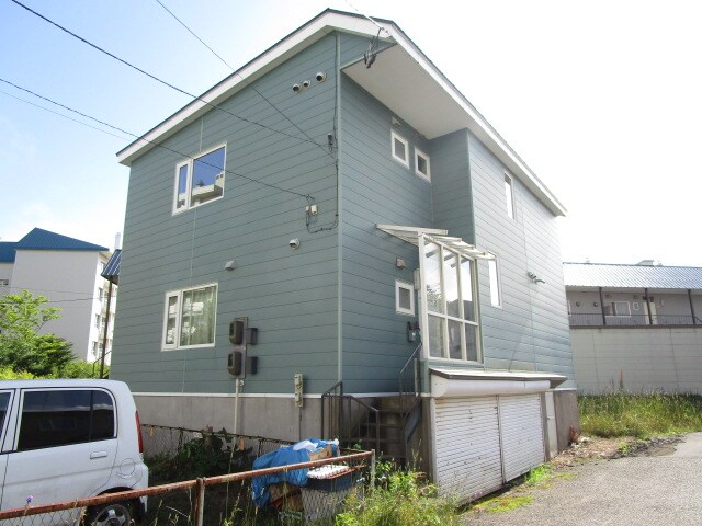 岡本マンションの物件外観写真