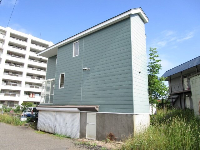 岡本マンションの物件外観写真