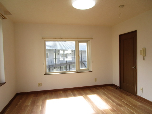 岡本マンションの物件内観写真