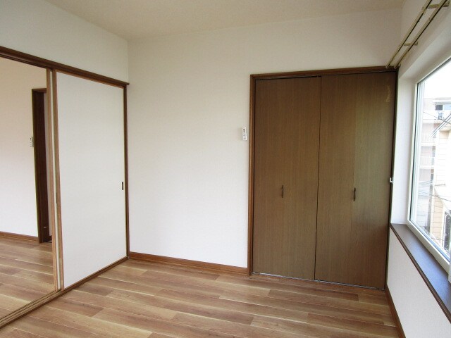 岡本マンションの物件内観写真