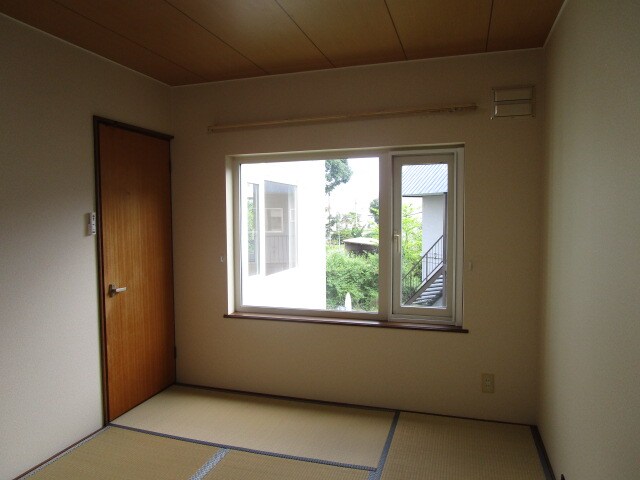 岡本マンションの物件内観写真