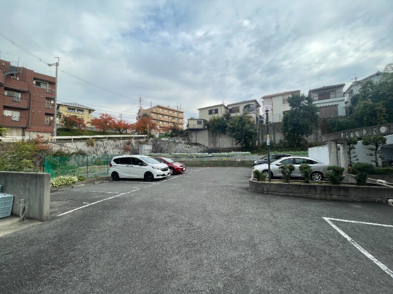 グランドローエの物件内観写真