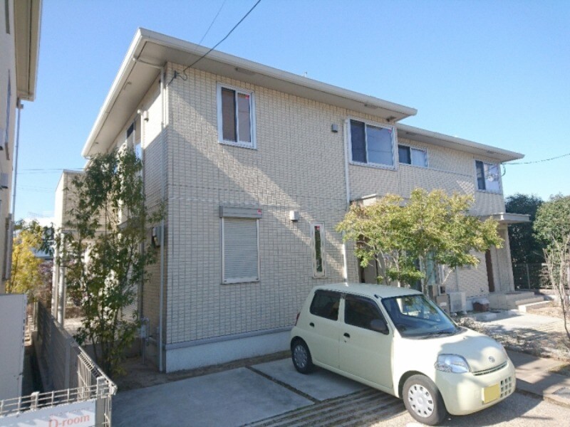 エスターテ箕面の物件外観写真